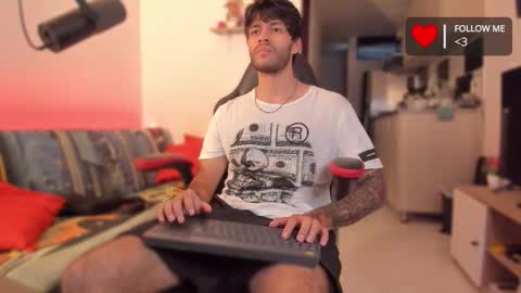 Snapshot of justin_stark1 chatting on November 2025 10:23:02 PM Diego online show from November 2025 10:23:02 PM