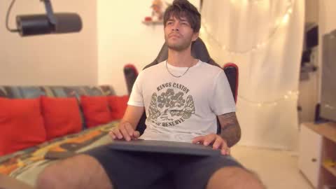 Snapshot of justin_stark1 chatting on December 2025 09:09:01 PM Diego online show from December 2025 09:09:01 PM