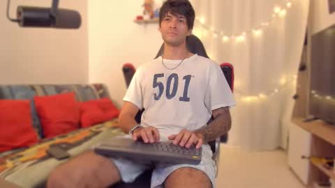 Snapshot of justin_stark1 chatting on January 2026 10:23:01 PM Diego online show from January 2026 10:23:01 PM