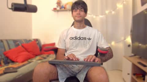 Snapshot of justin_stark1 chatting on February 2026 07:20:01 PM Diego online show from February 2026 07:20:01 PM