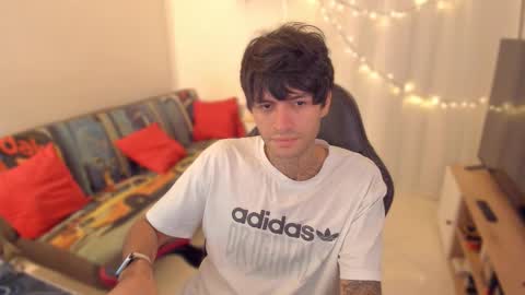 Snapshot of justin_stark1 chatting on February 2026 02:05:01 PM Diego online show from February 2026 02:05:01 PM