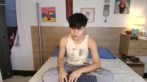 Justin online show from October 2025 02:01:01 PM