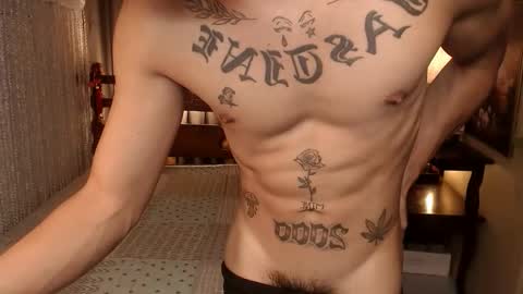 justine_hunk online show from January 2026 05:32:01 AM
