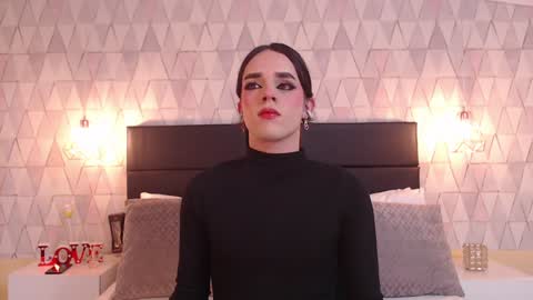 Justine online show from January 2025 05:48:02 AM