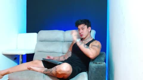 justinfuller_31 online show from February 2026 07:43:01 PM