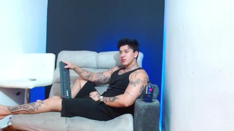 justinfuller_31 online show from March 2026 02:55:01 PM