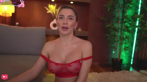 Snapshot of justinnejade chatting on January 2025 09:56:02 AM Justy online show from January 2025 09:56:02 AM