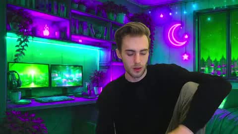 Snapshot of justinnordick chatting on June 2026 04:58:02 AM Hologram Guy online show from June 2026 04:58:02 AM