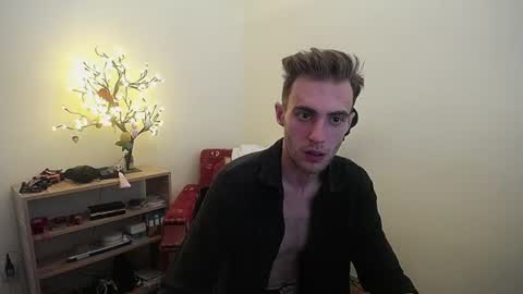 Snapshot of justinnordick chatting on June 2026 06:25:02 AM Hologram Guy online show from June 2026 06:25:02 AM