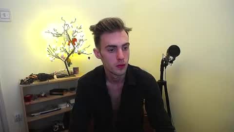 Snapshot of justinnordick chatting on July 2026 08:38:02 AM Hologram Guy online show from July 2026 08:38:02 AM