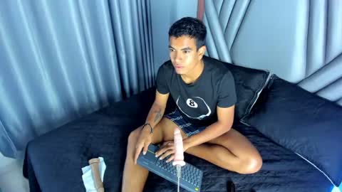 Snapshot of justinortiz_ chatting on July 2026 12:25:02 PM JustinOrtiz online show from July 2026 12:25:02 PM