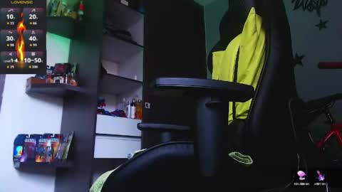 Justinsc online show from May 2026 10:04:02 PM