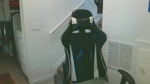 Snapshot of justintym69 chatting on October 2025 08:17:02 PM justintym69 online show from October 2025 08:17:02 PM