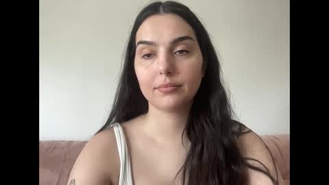 Jess online show from April 2026 10:18:01 PM