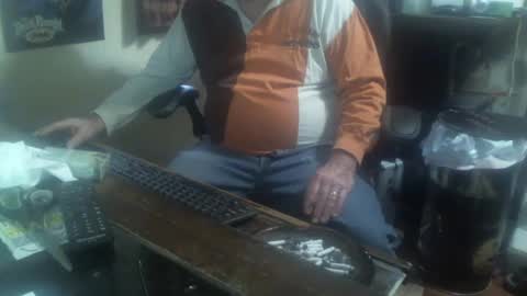 Snapshot of justmeohio chatting on October 2025 03:23:02 PM justmeohio online show from October 2025 03:23:02 PM