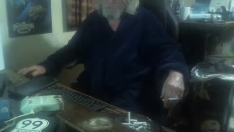 Snapshot of justmeohio chatting on October 2025 01:20:02 AM justmeohio online show from October 2025 01:20:02 AM