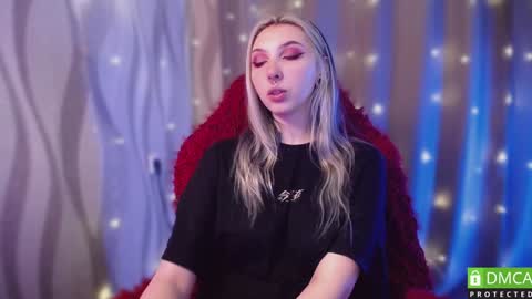 Snapshot of justmeowgirl chatting on January 2025 05:40:02 AM justmeowgirl online show from January 2025 05:40:02 AM