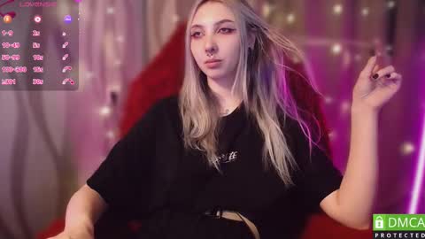 Snapshot of justmeowgirl chatting on February 2025 07:02:01 AM justmeowgirl online show from February 2025 07:02:01 AM