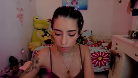 Snapshot of justmia_ chatting on February 2025 12:43:01 AM Mia online show from February 2025 12:43:01 AM