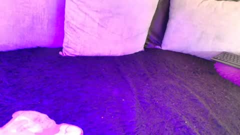 Katt your neighborg online show from July 2026 06:01:02 PM