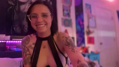 Snapshot of justthejohnsons chatting on February 2026 03:44:02 AM justthejohnsons online show from February 2026 03:44:02 AM