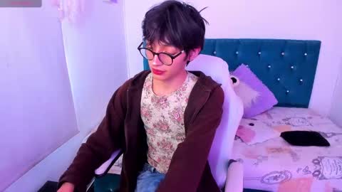 Snapshot of juuli_ross_ chatting on March 2025 06:47:02 PM juuli_ross_ online show from March 2025 06:47:02 PM