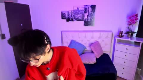 Snapshot of juuli_ross_ chatting on February 2026 04:49:02 PM juuli_ross_ online show from February 2026 04:49:02 PM