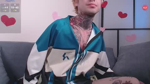 Snapshot of juuzou_kit chatting on February 2025 09:29:01 PM Juuzou hehim u can call me Juz online show from February 2025 09:29:01 PM