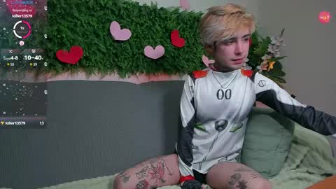 Snapshot of juuzou_kit chatting on February 2025 03:16:01 PM Juuzou hehim u can call me Juz online show from February 2025 03:16:01 PM