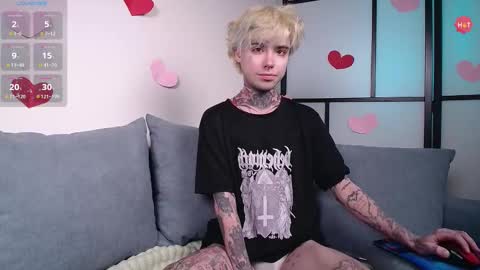 Snapshot of juuzou_kit chatting on February 2025 03:21:01 PM Juuzou hehim u can call me Juz online show from February 2025 03:21:01 PM