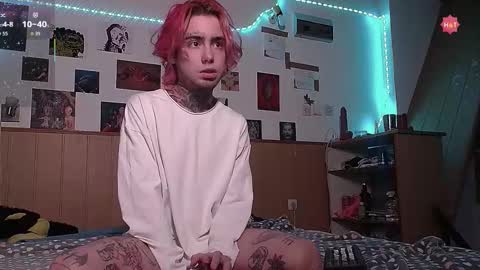 Snapshot of juuzou_kit chatting on September 2025 04:00:02 PM Juuzou hehim u can call me Juz online show from September 2025 04:00:02 PM