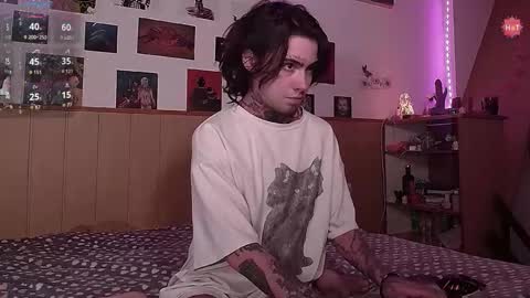 Snapshot of juuzou_kit chatting on October 2025 02:18:02 PM Juuzou hehim u can call me Juz online show from October 2025 02:18:02 PM