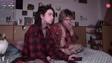 Snapshot of juuzou_kit chatting on November 2025 11:21:01 AM Juuzou hehim u can call me Juz online show from November 2025 11:21:01 AM