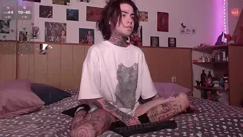 Snapshot of juuzou_kit chatting on November 2025 03:22:02 PM Juuzou hehim u can call me Juz online show from November 2025 03:22:02 PM