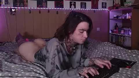 Snapshot of juuzou_kit chatting on March 2026 03:18:01 PM Juuzou hehim u can call me Juz online show from March 2026 03:18:01 PM