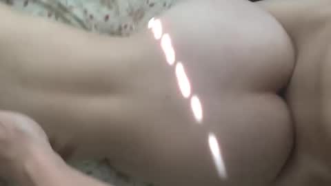 Snapshot of jw13091999 chatting on September 2025 08:14:01 PM UCSD Asian Couple online show from September 2025 08:14:01 PM