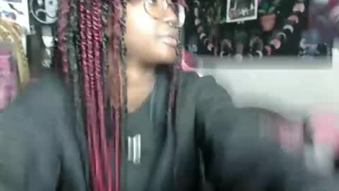 Snapshot of k1m08 chatting on January 2026 05:37:01 PM Aki Kim online show from January 2026 05:37:01 PM