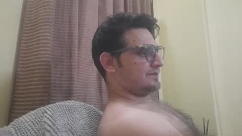 Snapshot of k9cat chatting on December 2025 09:33:01 PM k9cat online show from December 2025 09:33:01 PM