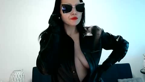 Snapshot of k_queen36 chatting on January 2025 10:43:01 AM k_queen36 online show from January 2025 10:43:01 AM