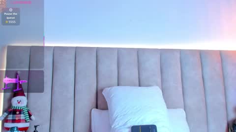 kaarol01 online show from December 2025 03:02:02 AM