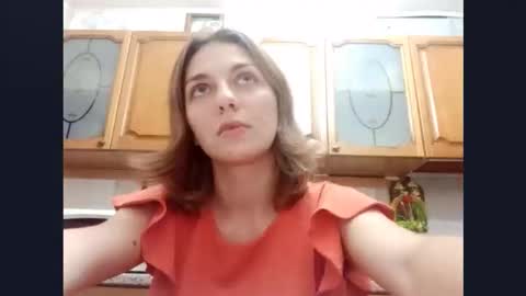 Snapshot of kacilangowski chatting on September 2025 03:00:02 PM Nika online show from September 2025 03:00:02 PM