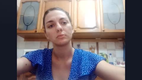 Snapshot of kacilangowski chatting on September 2025 02:41:01 PM Nika online show from September 2025 02:41:01 PM