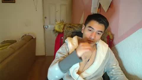 kael_art_d online show from December 2024 10:47:02 PM