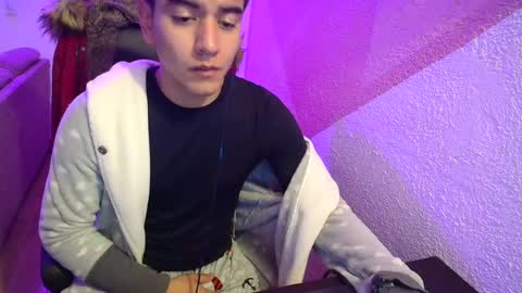 kael_art_d online show from December 2024 08:23:02 AM