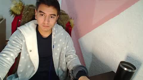 kael_art_d online show from December 2024 02:34:02 AM