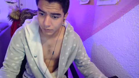 kael_art_d online show from December 2024 12:34:02 PM