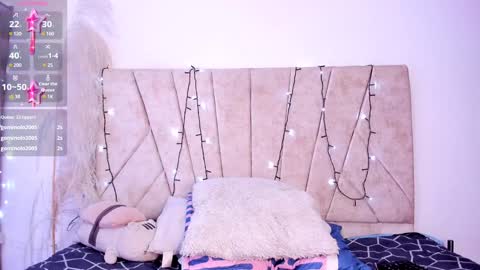 Snapshot of kaelaa18 chatting on December 2024 05:33:01 PM Kaela online show from December 2024 05:33:01 PM