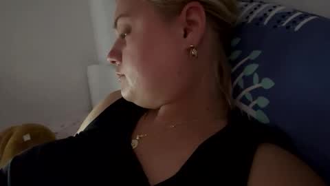 Kaelia and Daniel online show from October 2025 02:15:02 PM