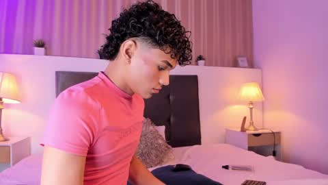 Snapshot of kai_riptide chatting on March 2025 03:35:02 AM Kai online show from March 2025 03:35:02 AM