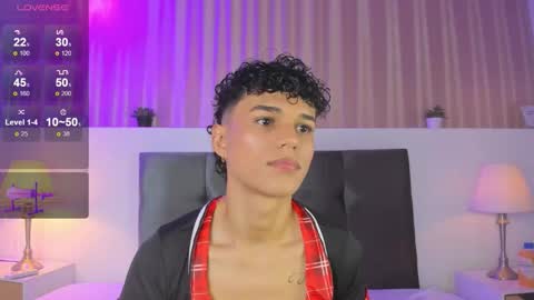 Snapshot of kai_riptide chatting on November 2025 08:32:01 PM Kai online show from November 2025 08:32:01 PM